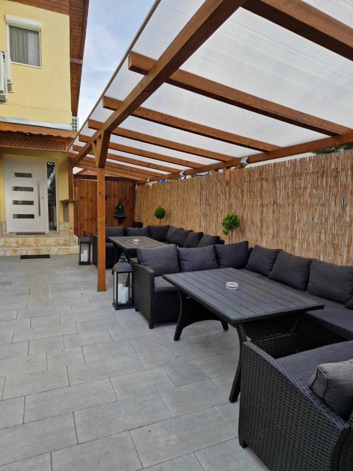 Nefelejcs Vendeghaz Hotel Gödöllő Eksteriør billede