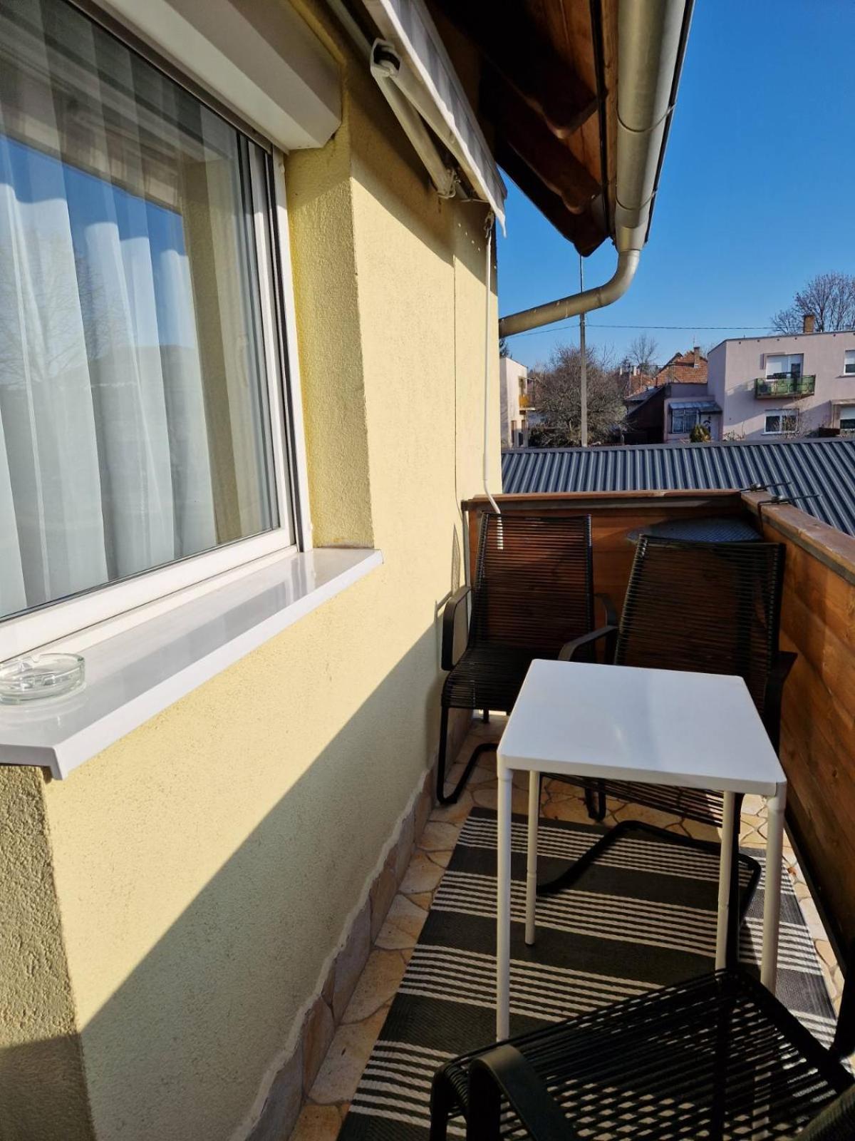 Nefelejcs Vendeghaz Hotel Gödöllő Eksteriør billede