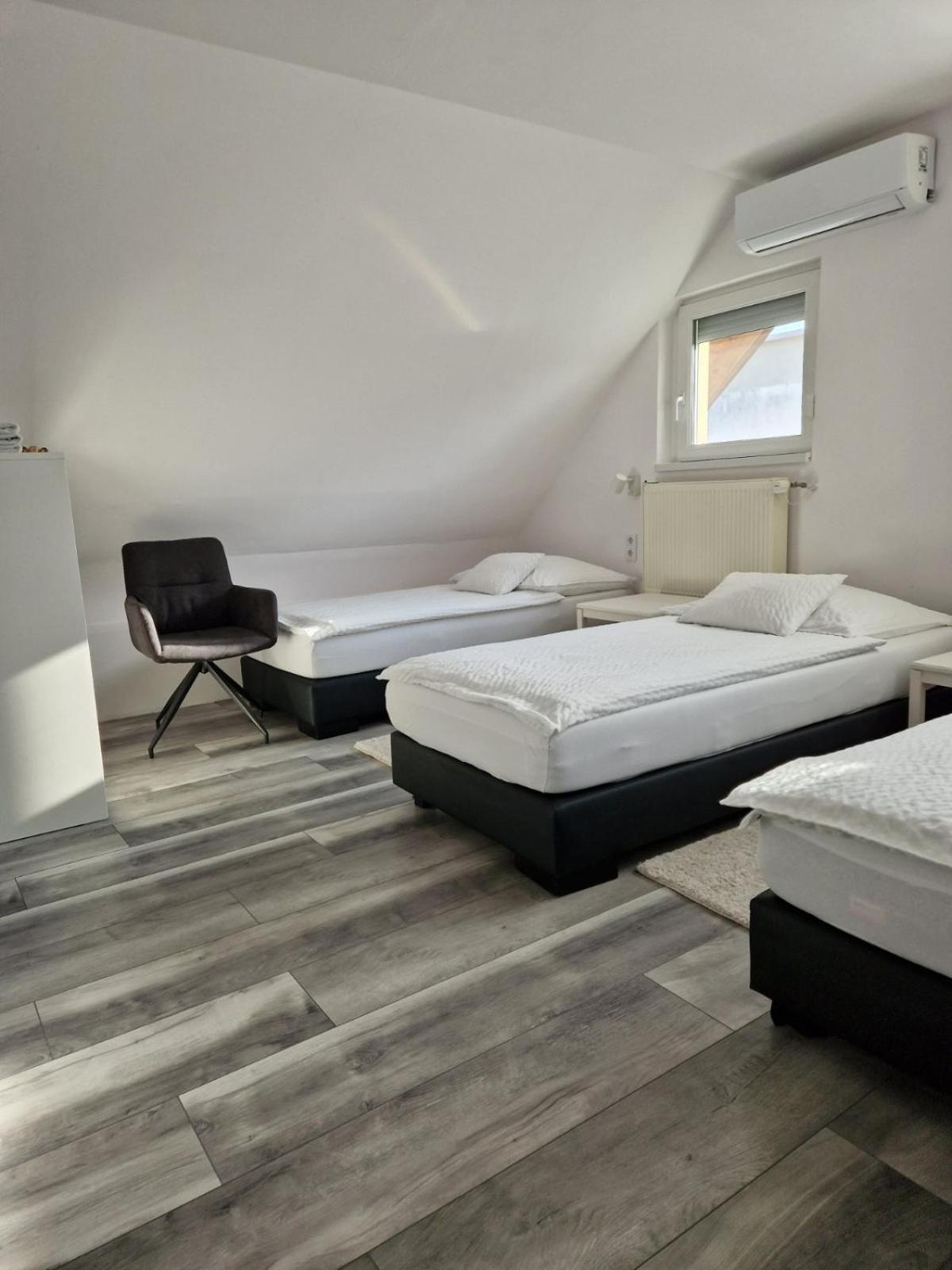 Nefelejcs Vendeghaz Hotel Gödöllő Eksteriør billede