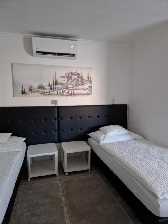 Nefelejcs Vendeghaz Hotel Gödöllő Eksteriør billede