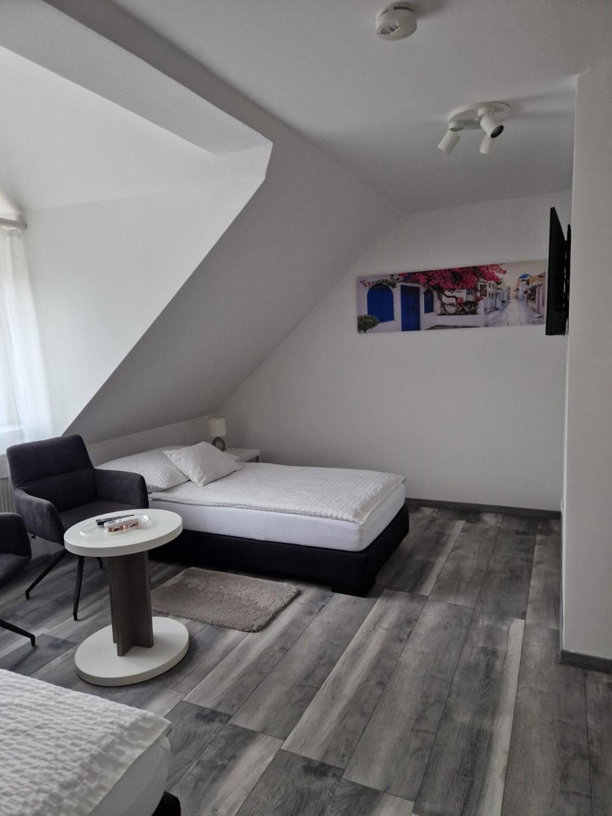 Nefelejcs Vendeghaz Hotel Gödöllő Eksteriør billede